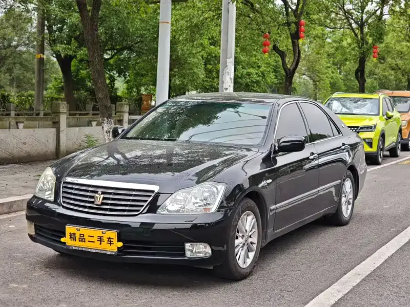 Toyota Crown, 2008