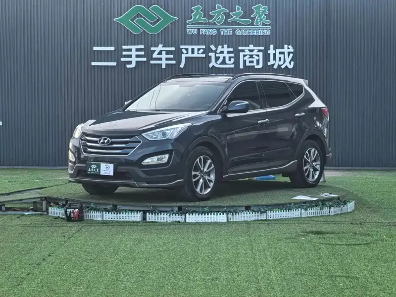 Hyundai Santa Fe (Import), 2013