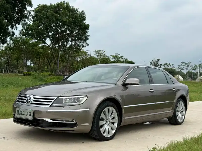 Volkswagen Phaeton, 2012