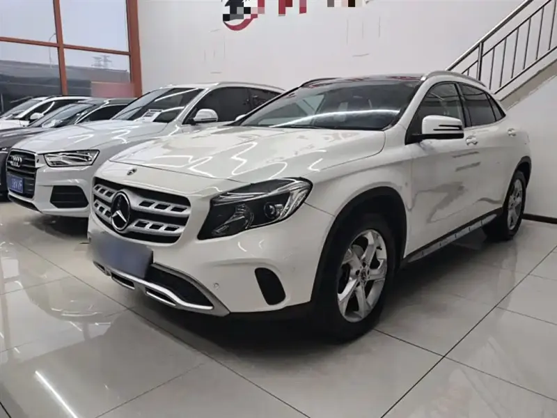 Mercedes-Benz GLA, 2017