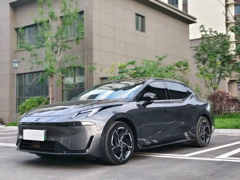Lynk & Co 07 EM-P, 2024
