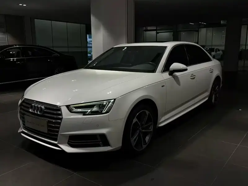 Audi A4L, 2018