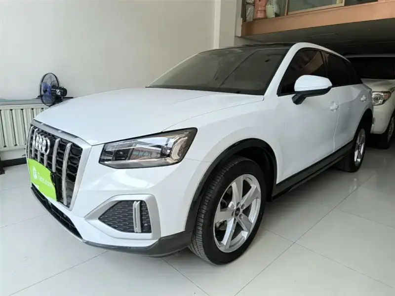 Audi Q2L, 2023