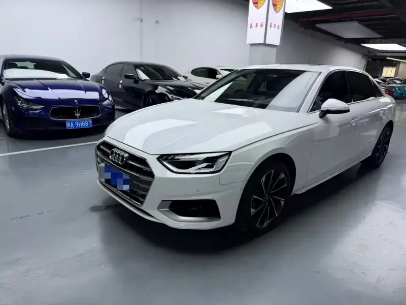 Audi A4L, 2023