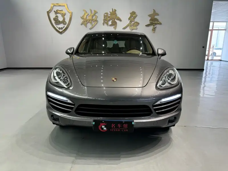 Porsche Cayenne, 2012
