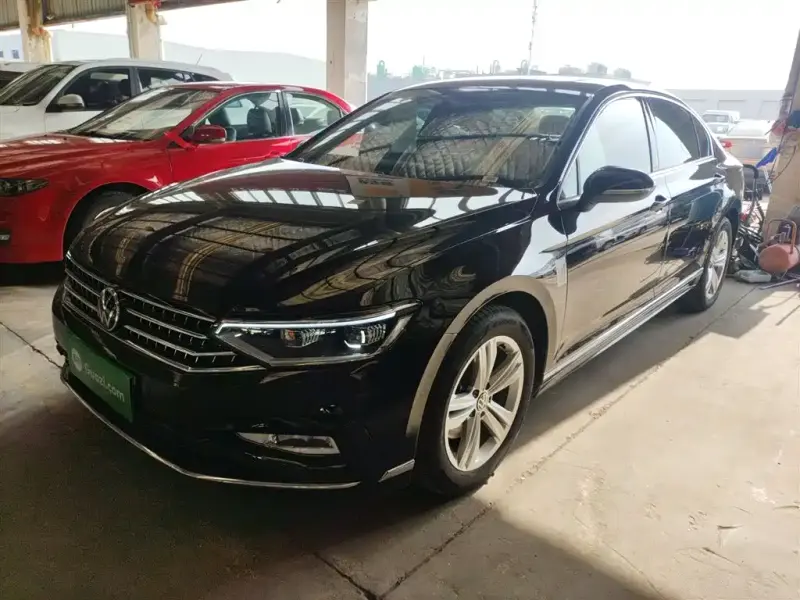 Volkswagen Magotan, 2025