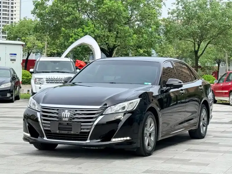 Toyota Crown, 2018