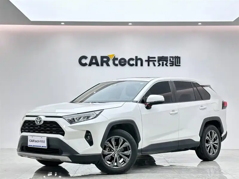 Toyota RAV4, 2023