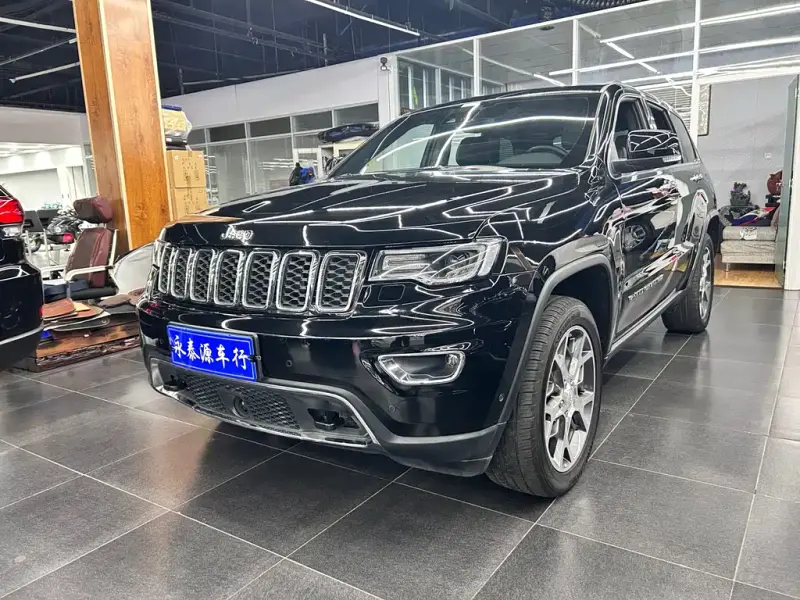 Jeep Grand Cherokee (Import), 2022