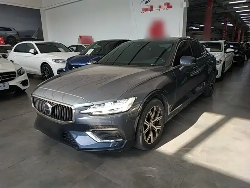 Volvo S60, 2023