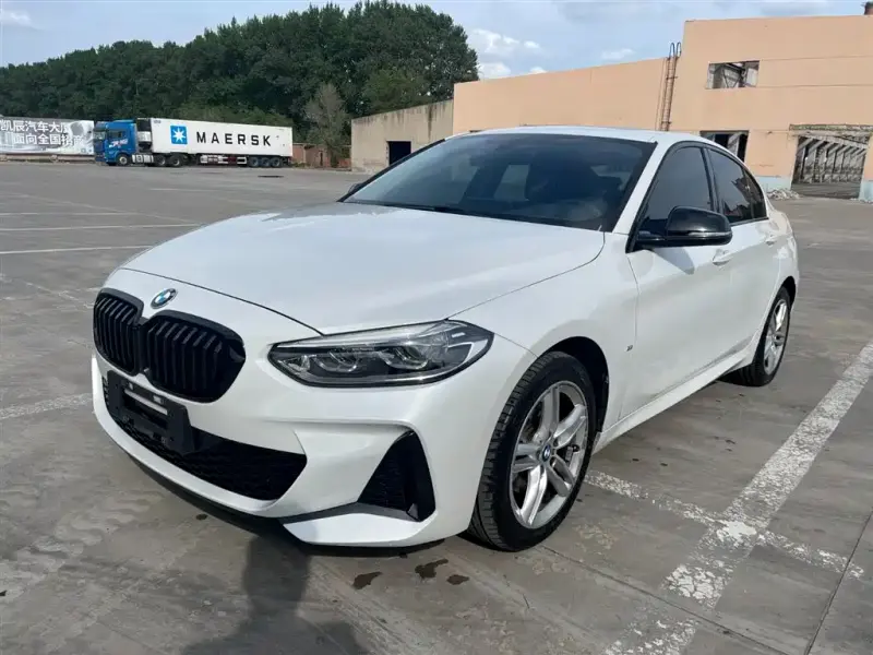 BMW 1 Series, 2022
