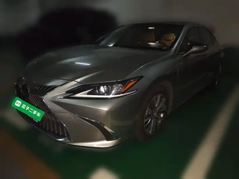 Lexus ES, 2019