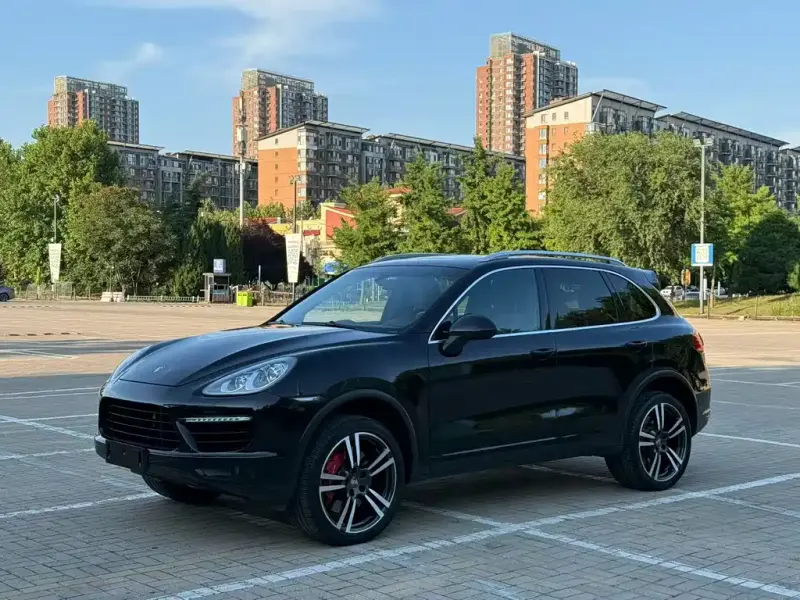 Porsche Cayenne, 2012