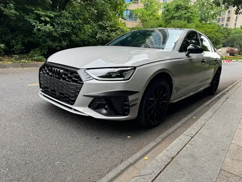 Audi A4L, 2022