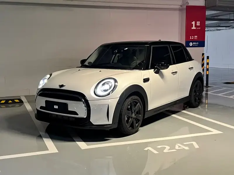 MINI Mini, 2024