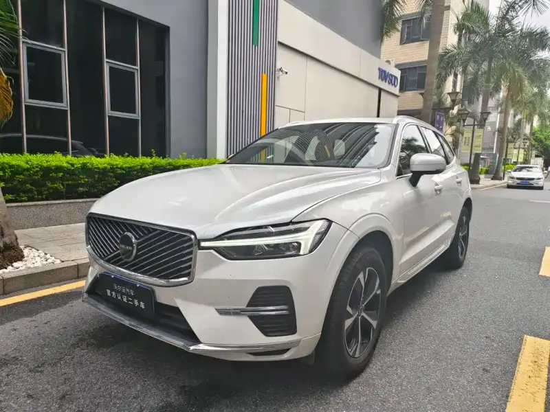 Volvo XC60, 2025