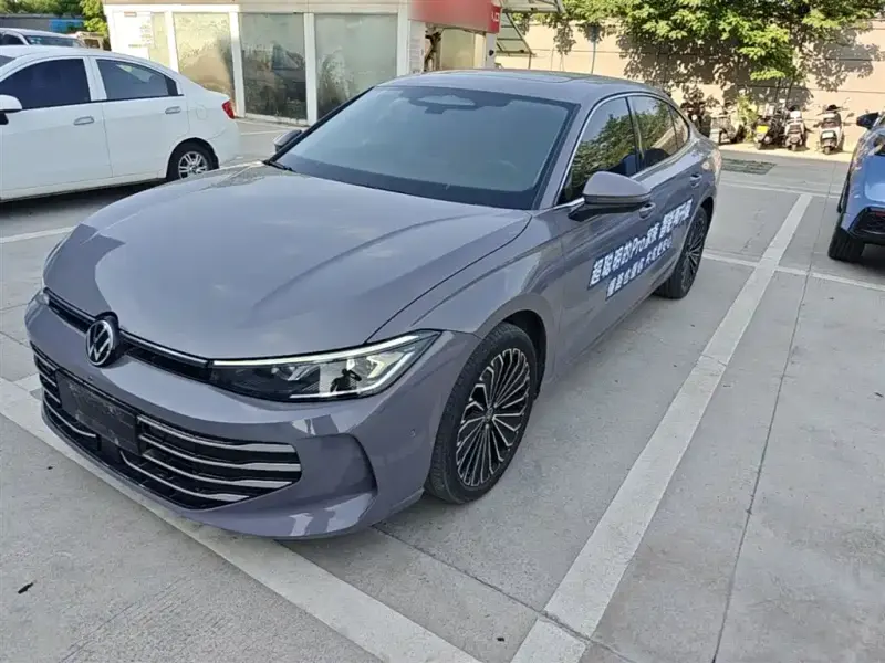 Volkswagen Passat, 2024