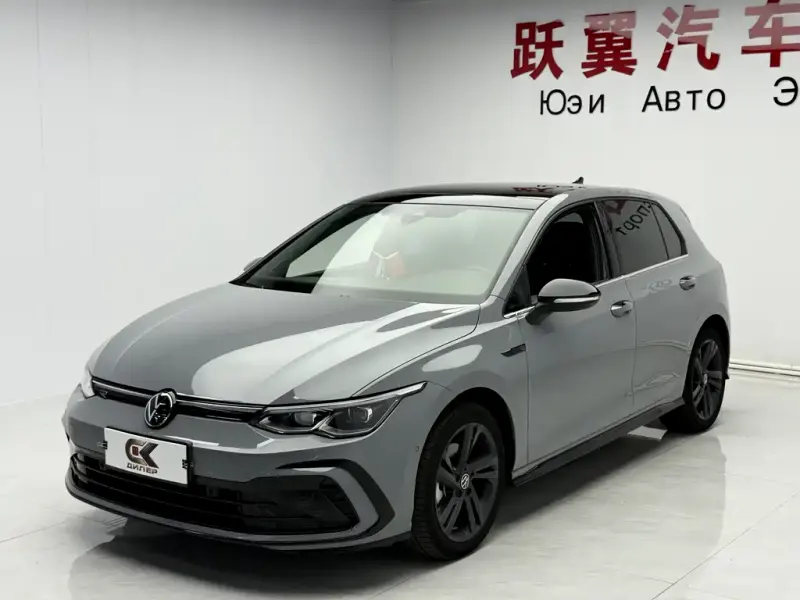 Volkswagen Golf, 2023