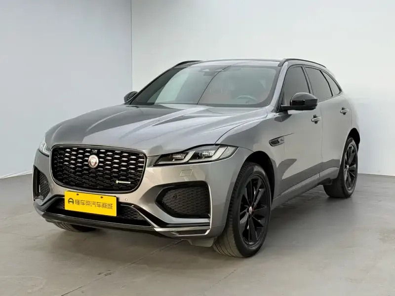 Jaguar F-PACE, 2022