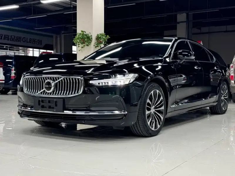Volvo S90, 2023