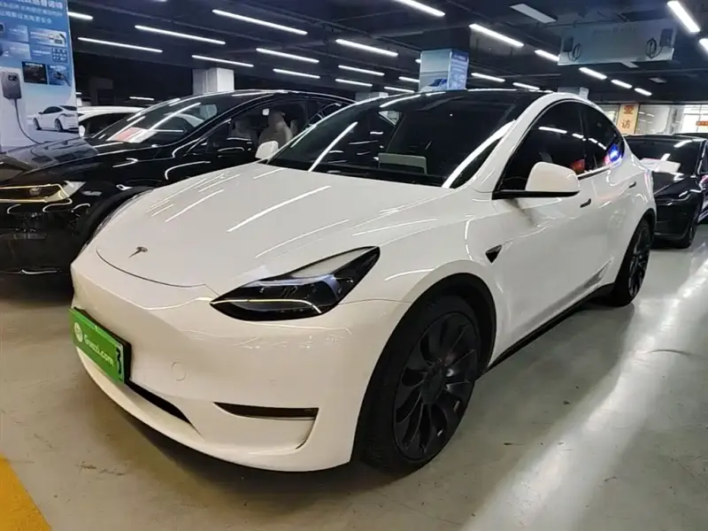 Tesla Model Y, 2023