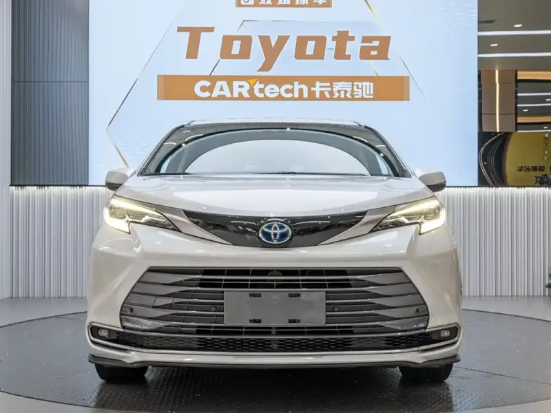 Toyota Sienna, 2022