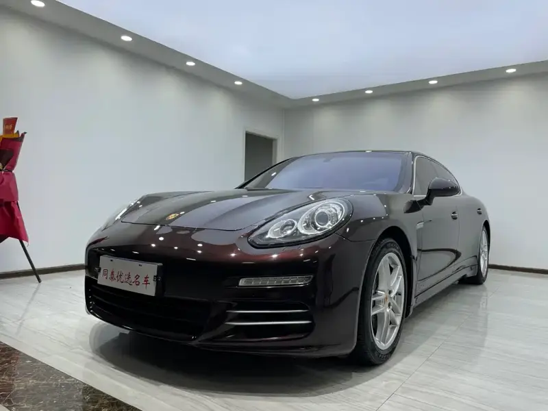 Porsche Panamera, 2016