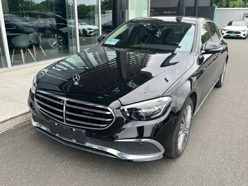 Mercedes-Benz E-Class, 2022