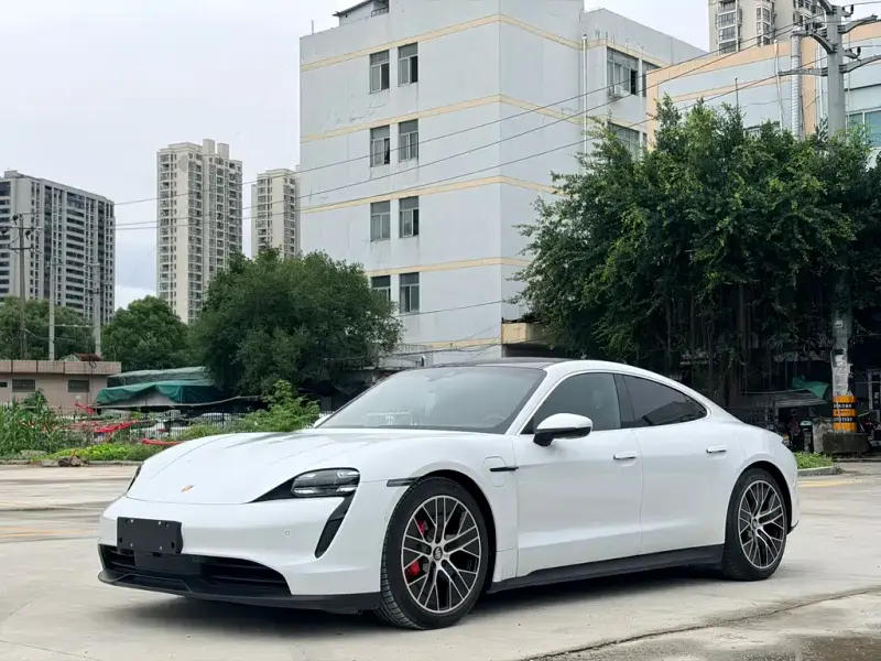 Porsche Taycan, 2020