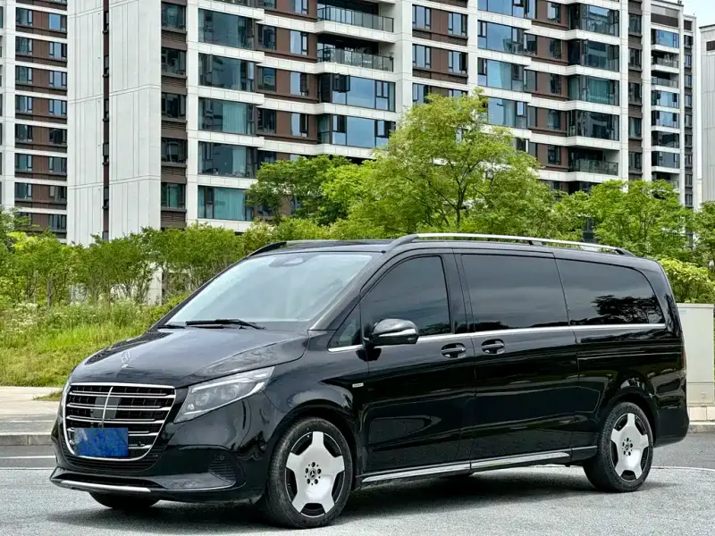 Mercedes-Benz V-Class, 2025
