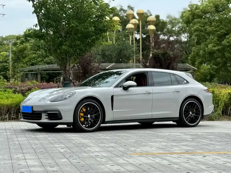 Porsche Panamera, 2018