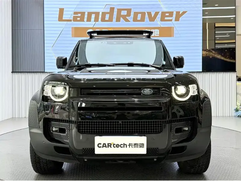 Land Rover Defender, 2023
