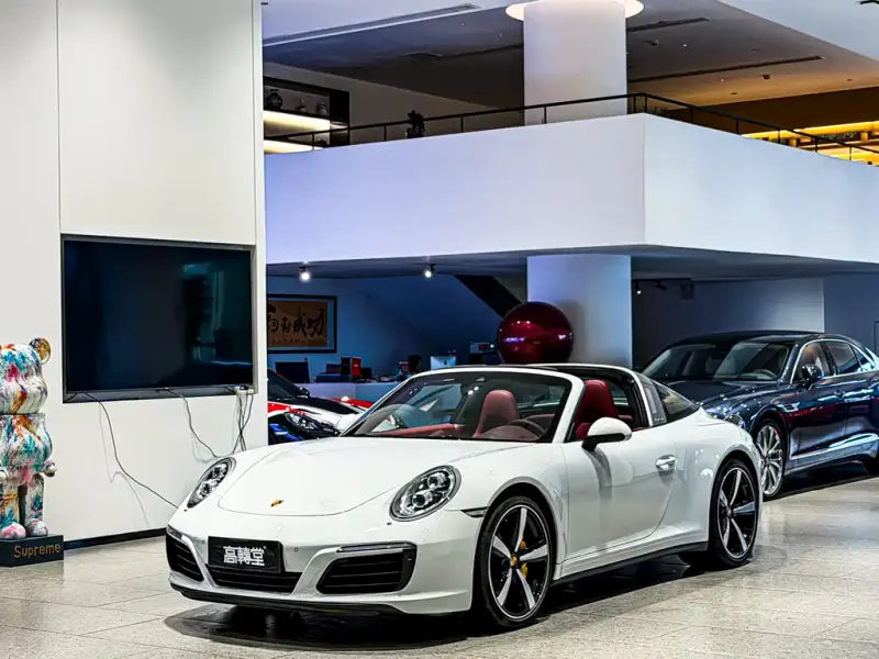 Porsche 911, 2018