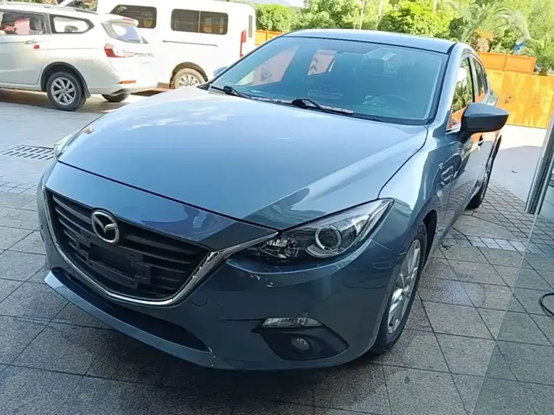 Mazda 3 Axela, 2016