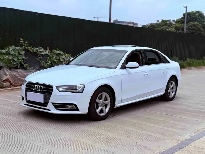Audi A4L, 2013