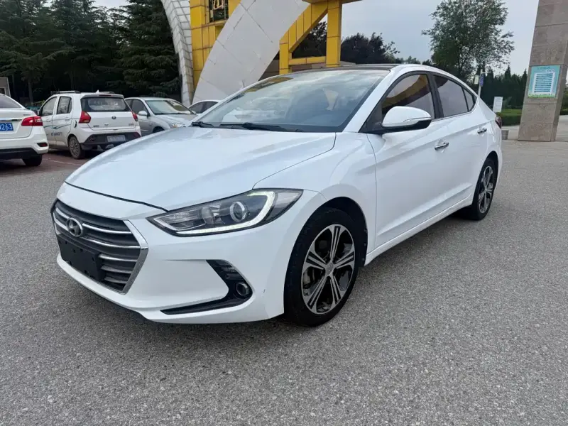 Hyundai Elantra, 2019