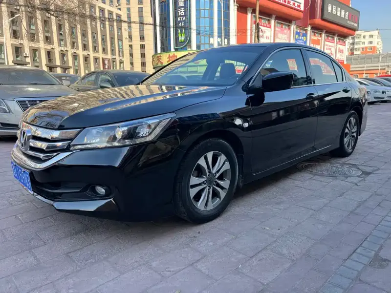 Honda Accord, 2015