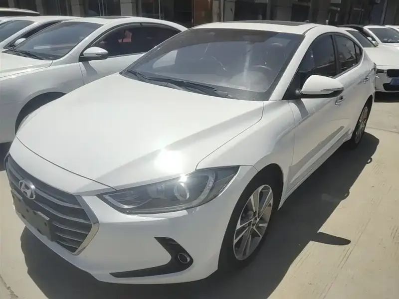 Hyundai Elantra, 2019