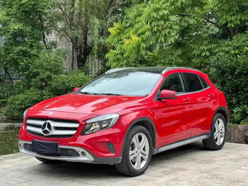 Mercedes-Benz GLA, 2016