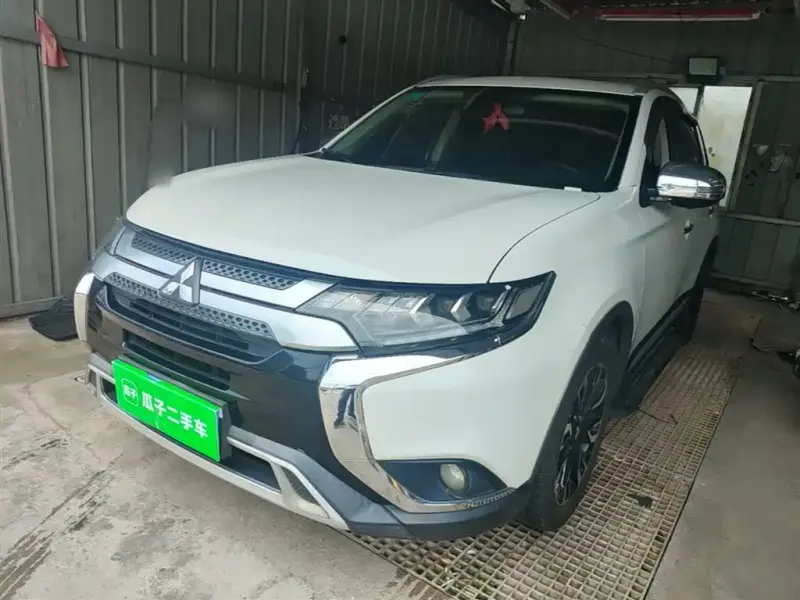 Mitsubishi Outlander, 2019