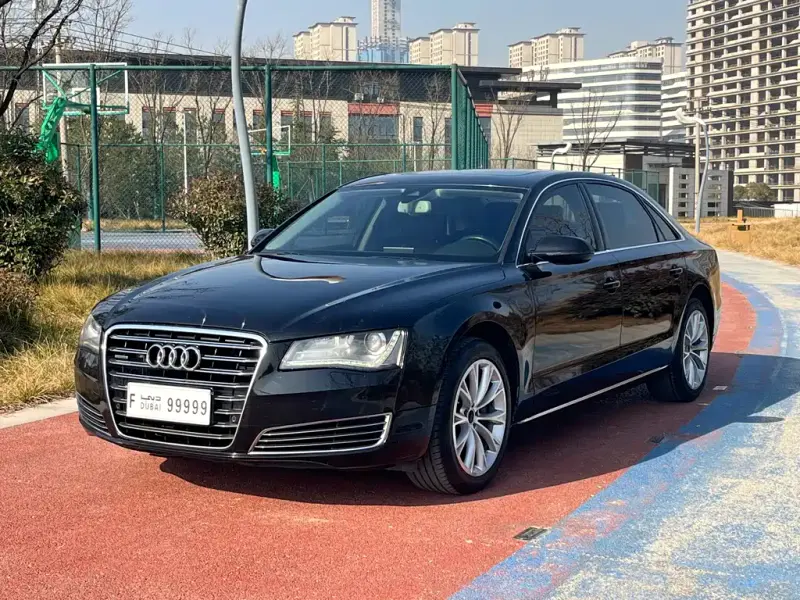 Audi A8, 2012