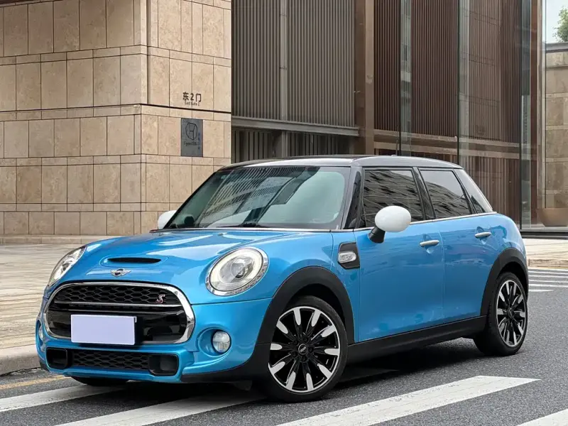 MINI Mini, 2015