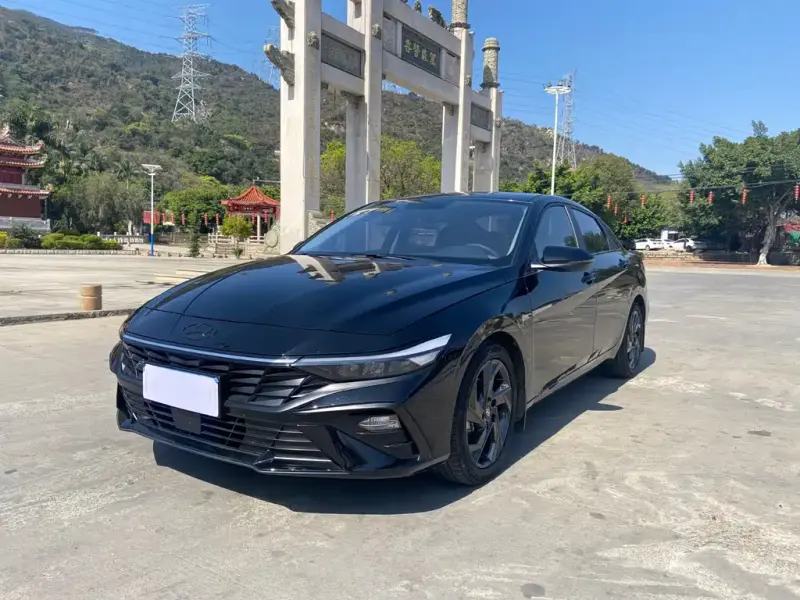 Hyundai Elantra, 2023
