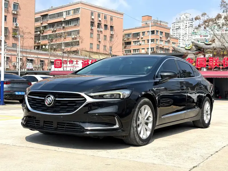 Buick LaCrosse, 2022