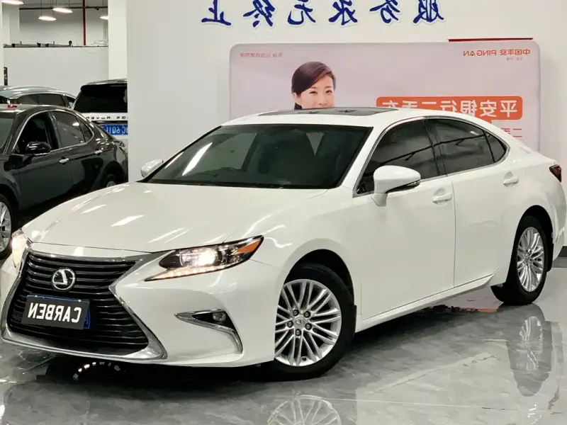 Lexus ES, 2017