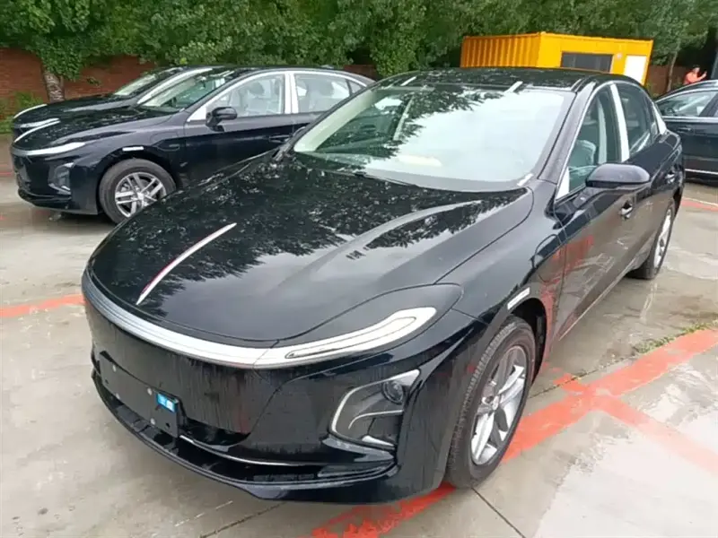 Hongqi E-QM5, 2026