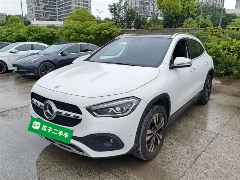 Mercedes-Benz GLA, 2022
