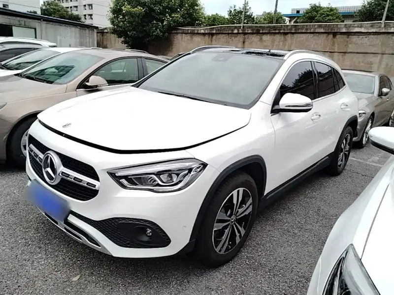 Mercedes-Benz GLA, 2022