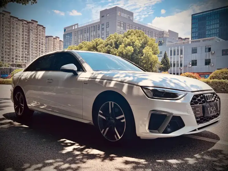 Audi A4L, 2021