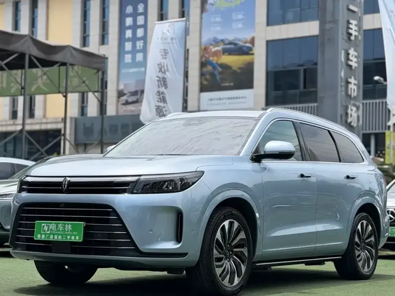 AITO M7, 2022